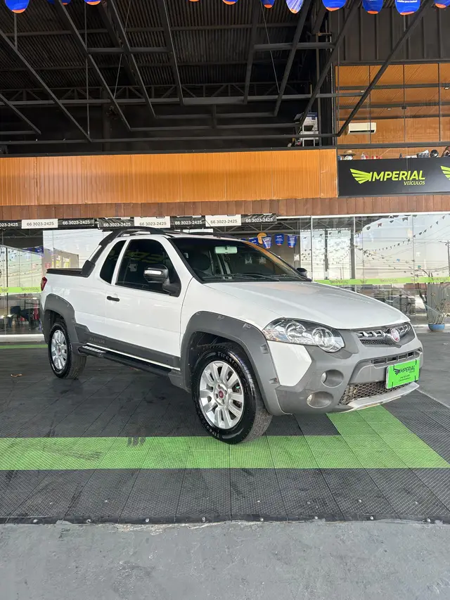 Carro Fiat Strada 2015 Adventure 1.8 16V (Flex) (Cabine Dupla)