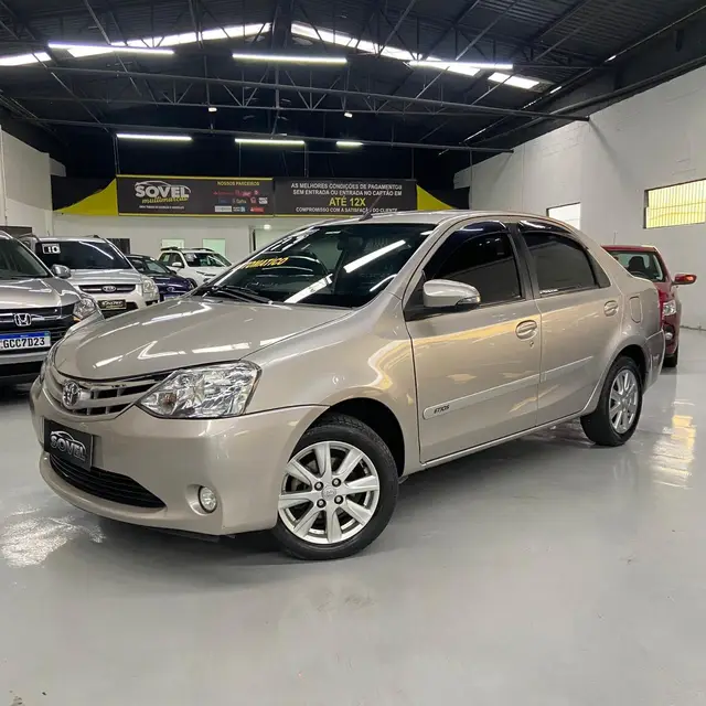 Carro Toyota Etios 2017 XLS 1.5 (Aut) (Flex)