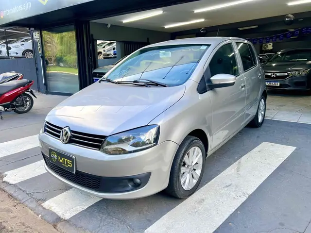 Carro Volkswagen Fox 2012 1.6 VHT (Flex)