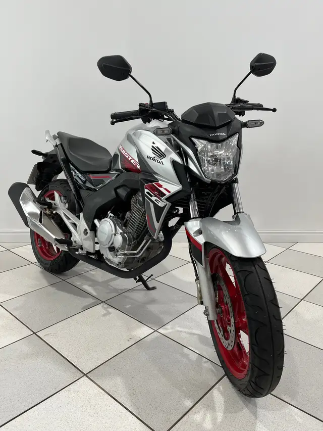 Moto Honda CB 250F Twister 2021 (CBS)
