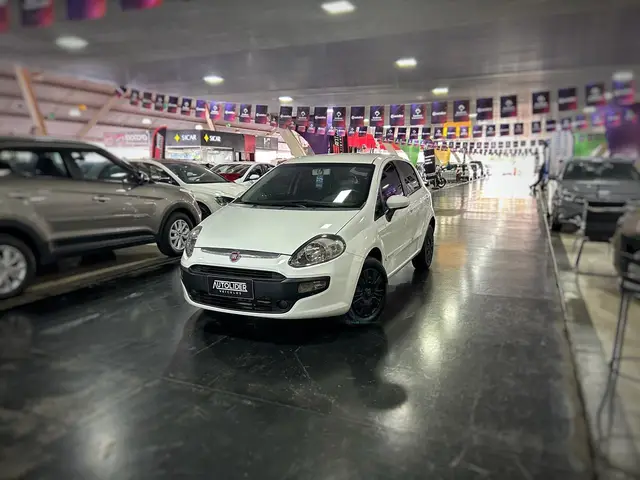 Carro Fiat Punto 2016 Attractive 1.4 (Flex)