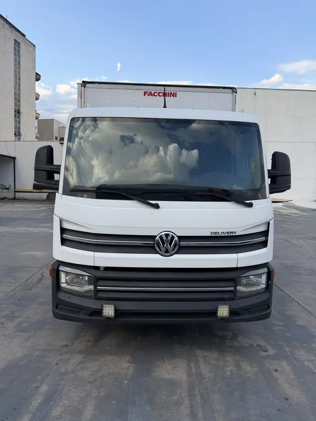 Caminhão Volkswagen Express 2019 DRC 4X2 2p (diesel) (E5)