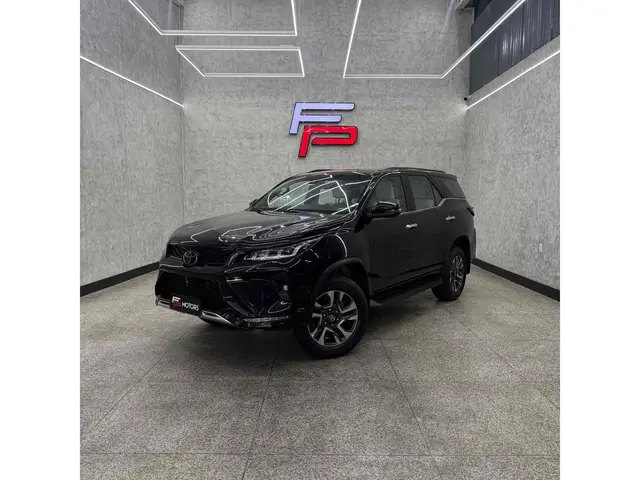 Carro Toyota SW4 2024 Diamond  2.8 Turbodiesel 4x4 (Aut.)