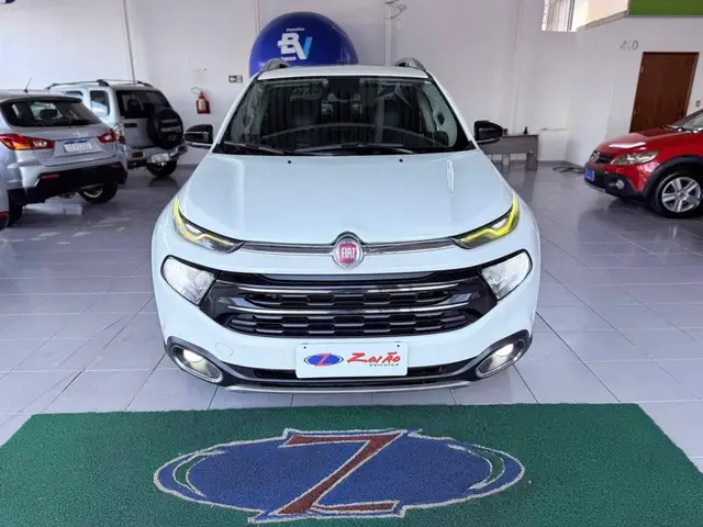 Carro Fiat Toro 2019 Volcano 2.0 diesel AT9 4x4