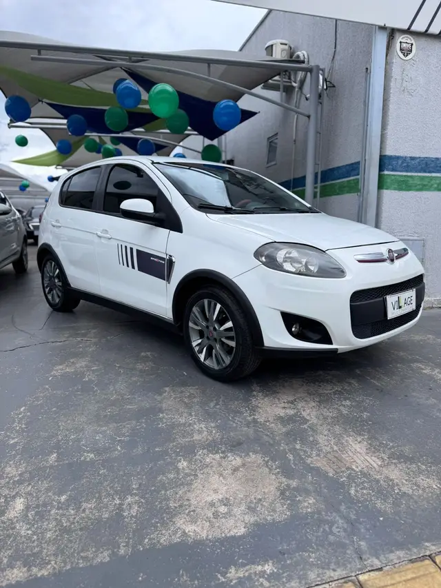 Carro Fiat Palio 2014 Sporting 1.6 16V (Flex)