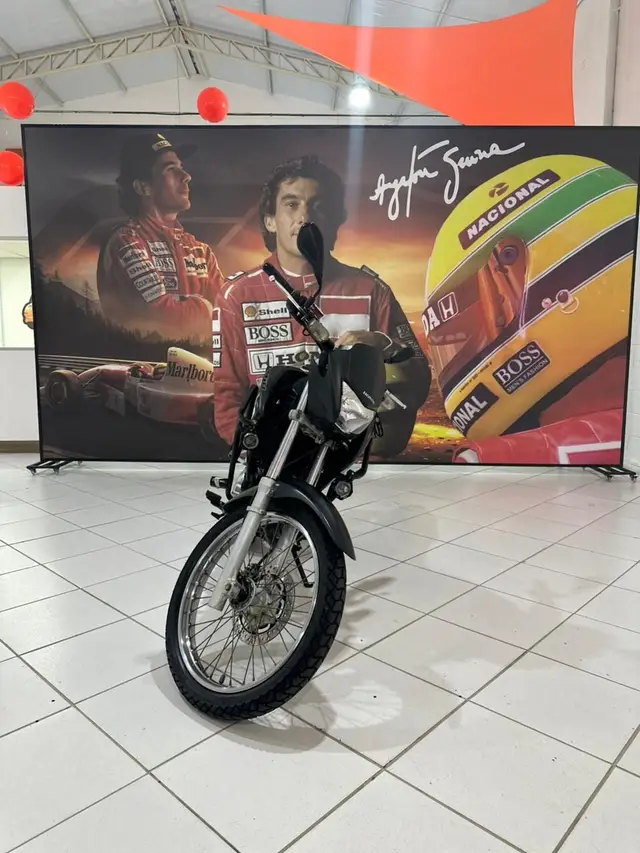 Moto Honda NX 4 Falcon 2013 400i