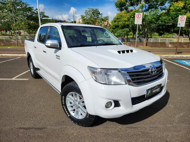 Carro Toyota Hilux Cabine Dupla 2014 Hilux 2.7 SRV CD 4x4 (Flex) (Aut)