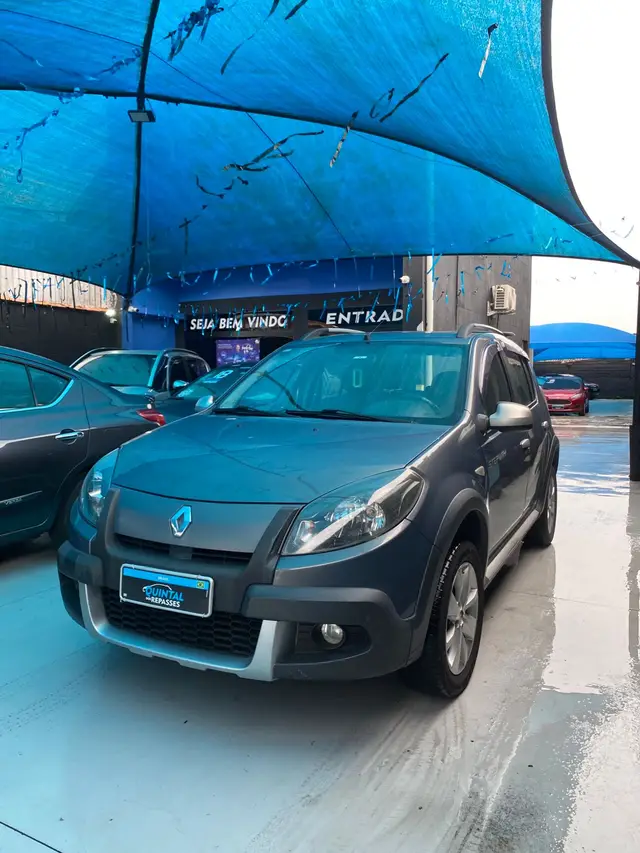 Carro Renault Sandero Stepway 2013 Hi-Flex 1.6 16V