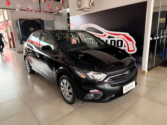 Carro Chevrolet Joy 2020 Hatch 1.0 8V Black Edition (Flex)