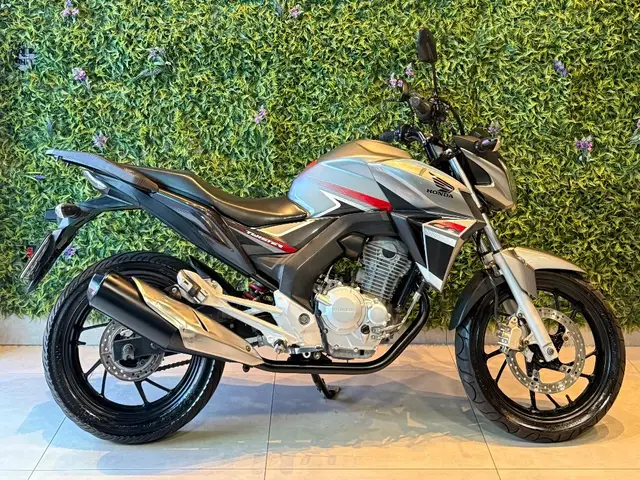 Moto Honda CB 250F Twister 2018 Standard