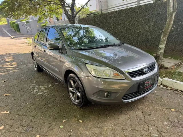 Carro Ford Focus Hatch 2012 2.0 16V Flex