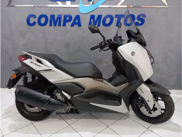 Moto Yamaha XMax 2025 250 Connected
