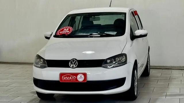 Carro Volkswagen Fox 2012 1.0 VHT (Flex) 4p