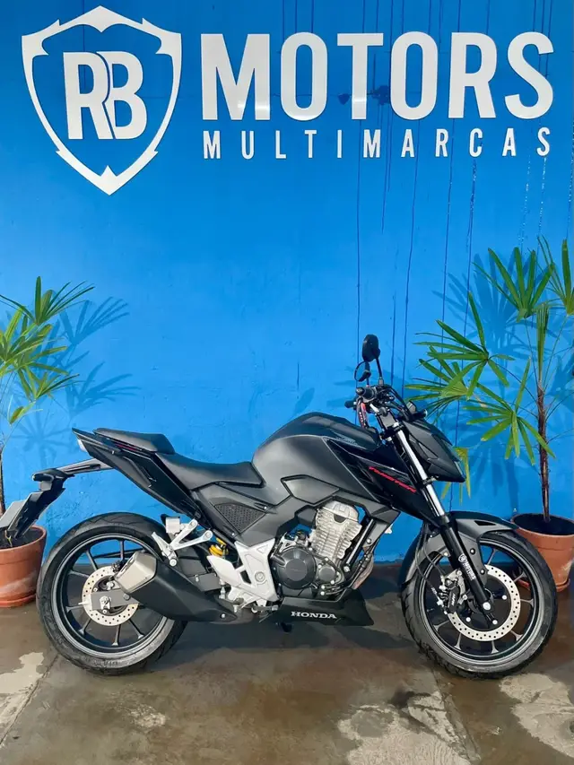 Moto Honda CB 300F Twister 2023 (CBS)