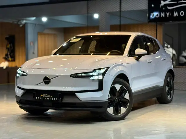 Carro Volvo EX30 2024 Core E40