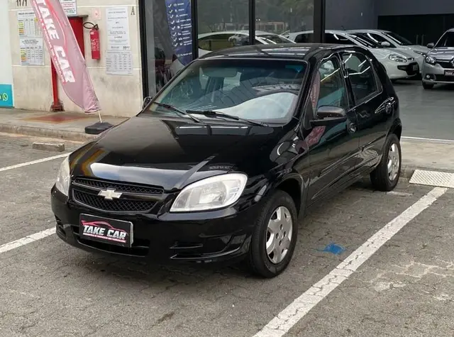 Carro Chevrolet Celta 2013 LT 1.0 (Flex)