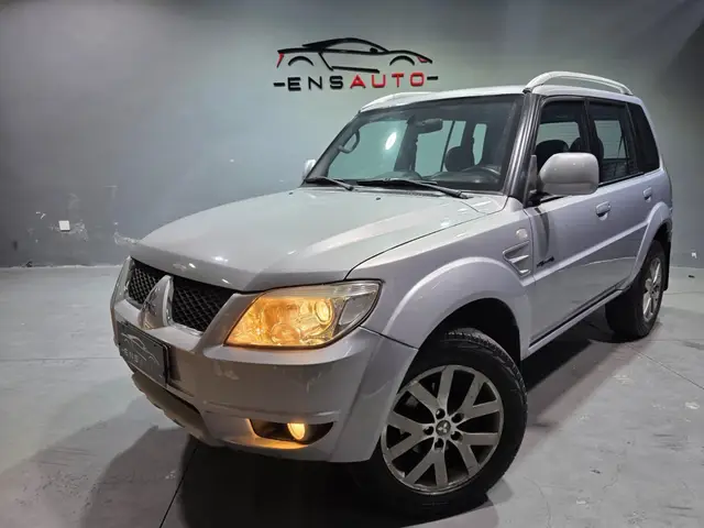 Carro Mitsubishi Pajero TR4 2013 2.0 16V 4X4 (Flex) (Aut)