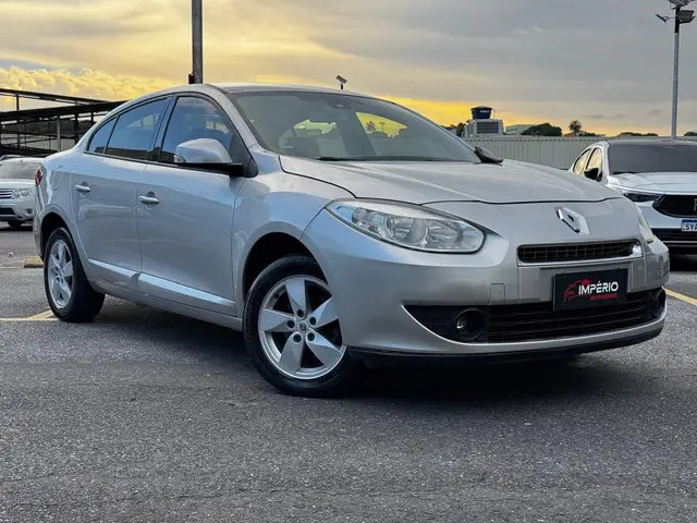 Carro Renault Fluence 2012 2.0 16V Dynamique (Flex)