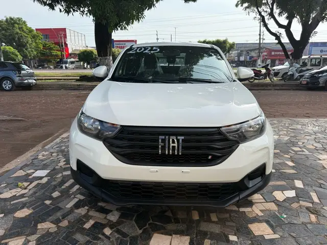 Carro Fiat Strada 2025 Freedom 1.3 Flex 8V CD