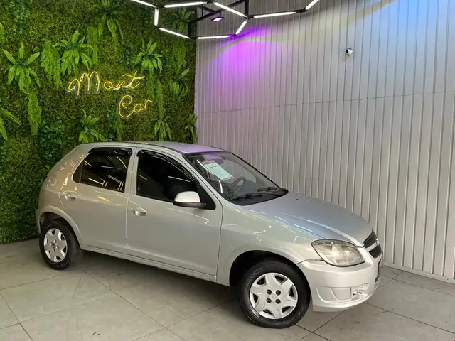 Carro Chevrolet Celta 2013 LT 1.0 (Flex)