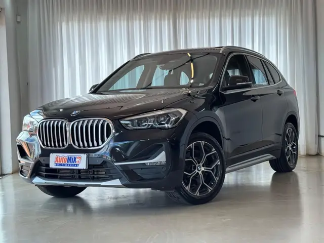 Carro BMW X1 2021 sDrive20i 2.0 Turbo (Aut.)