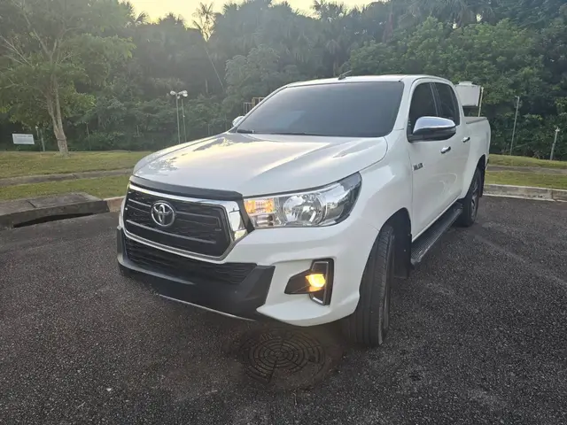 Carro Toyota Hilux Cabine Dupla 2019 Hilux 2.8 TDI CD SR 4x4 (Aut)