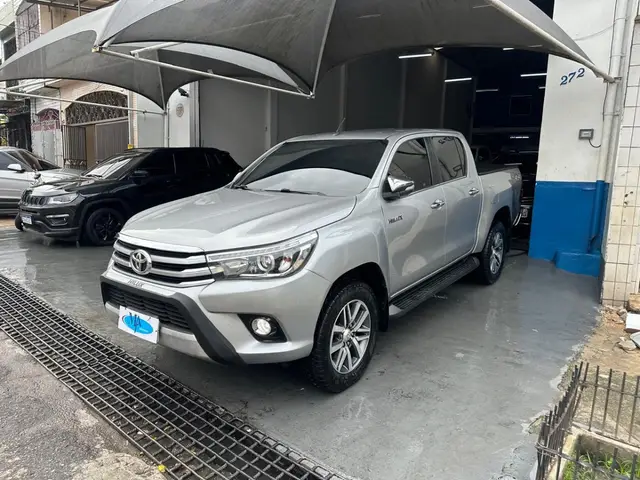 Carro Toyota Hilux Cabine Dupla 2017 Hilux 2.8 TDI SRX CD 4x4 (Aut)