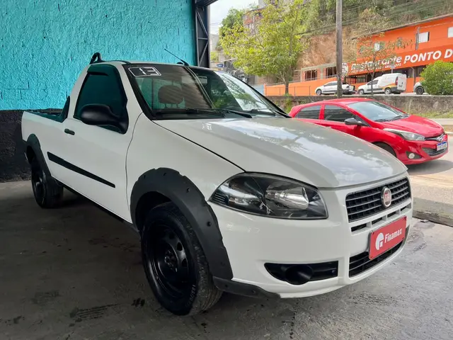 Carro Fiat Strada 2013 Working 1.4 (Flex)