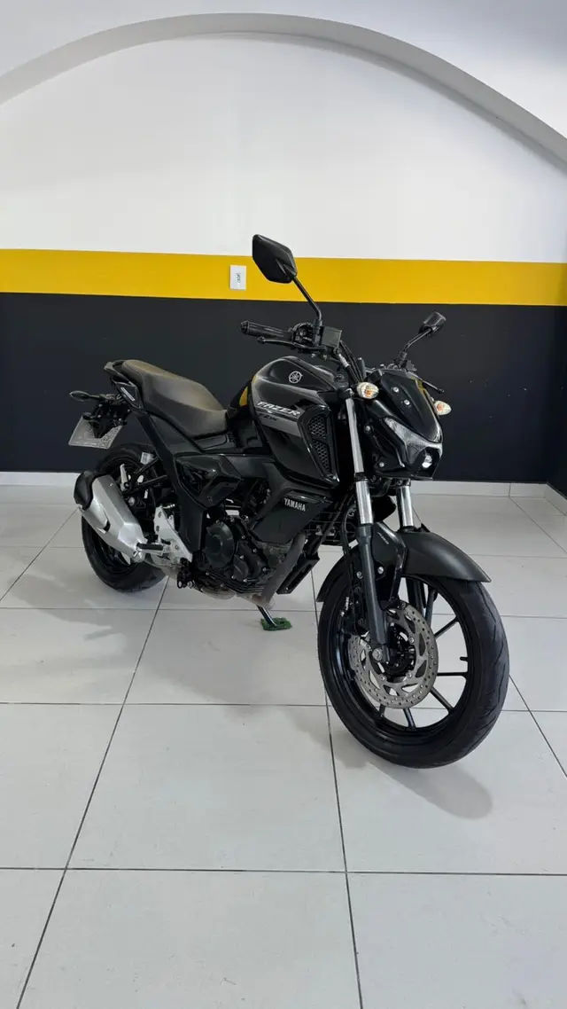 Moto Yamaha Fazer FZ15 2024 ABS