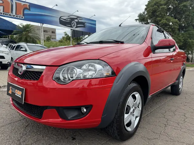Carro Fiat Strada 2014 Trekking 1.6 16V (Flex) (Cabine Dupla)