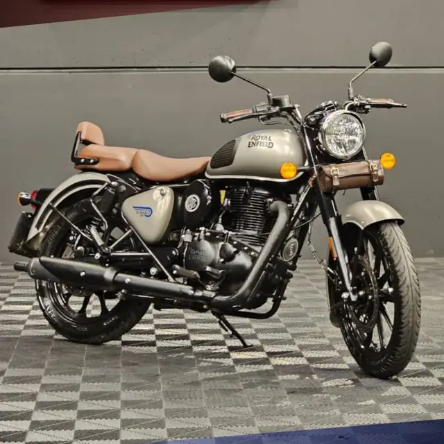 Moto Royal Enfield Classic 350 2024 Dark