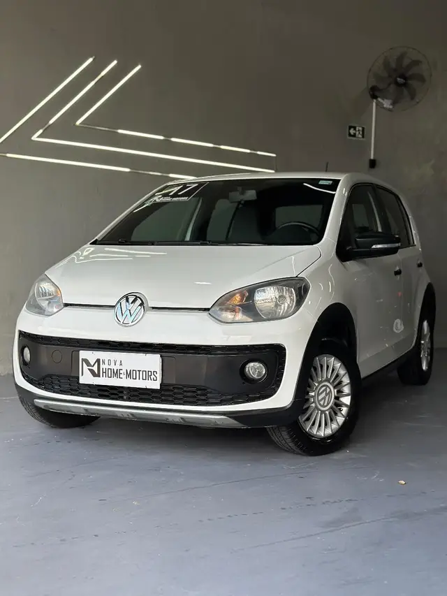 Carro Volkswagen Up! 2017 1.0 12v E-Flex Track