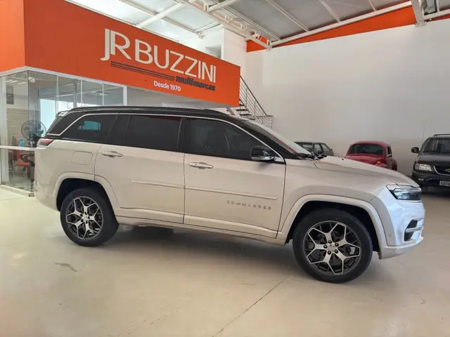 Carro Jeep Commander 2023 Overland 2.0 TD380