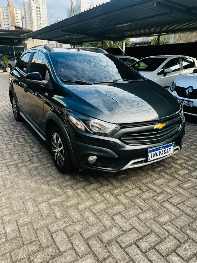 Carro Chevrolet Onix 2018 1.4 Activ SPE/4