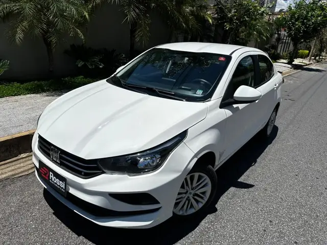 Carro Fiat Cronos 2023 Drive 1.3 (Flex) AT