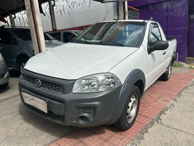 Carro Fiat Strada 2015 Working 1.4 (Flex)