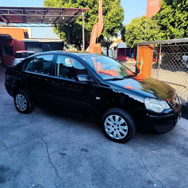 Carro Volkswagen Polo Sedan 2009 1.6 8V (Flex)