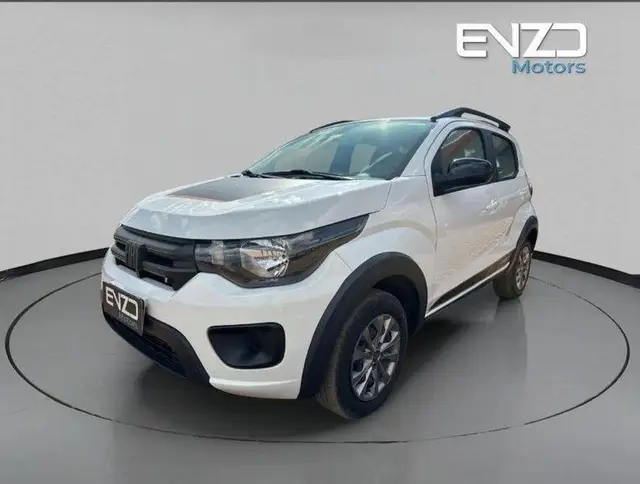 Carro Fiat Mobi 2024 Trekking 1.0