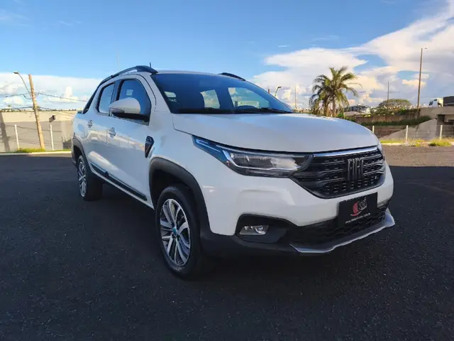 Carro Fiat Strada 2024 Volcano 1.3 Cabine Dupla