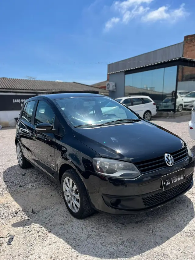 Carro Volkswagen Fox 2013 1.0 VHT (Flex) 4p