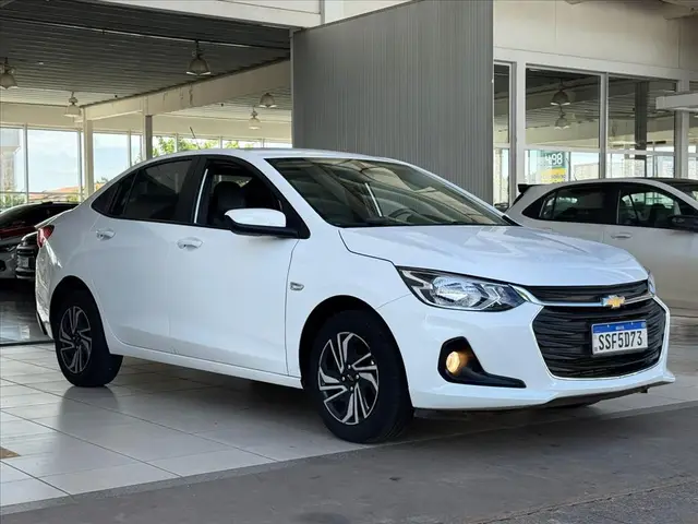 Carro Chevrolet Onix Plus 2024 LT 1.0 Turbo