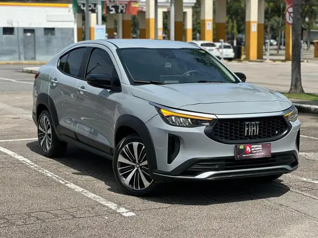 Carro Fiat Fastback 2025 Audace