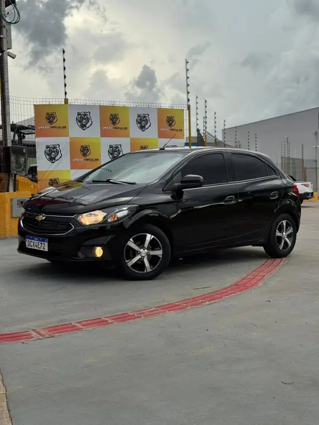 Carro Chevrolet Onix 2018 1.4 LTZ SPE/4 (Aut)