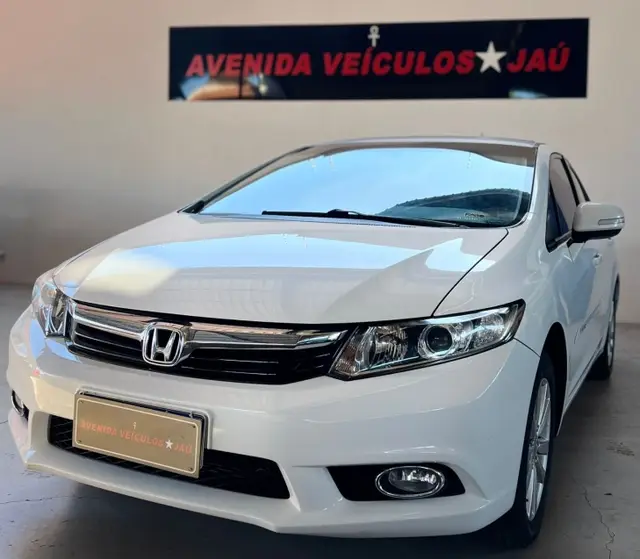 Carro Honda Civic 2014 New  LXR 2.0 i-VTEC (Aut) (Flex)
