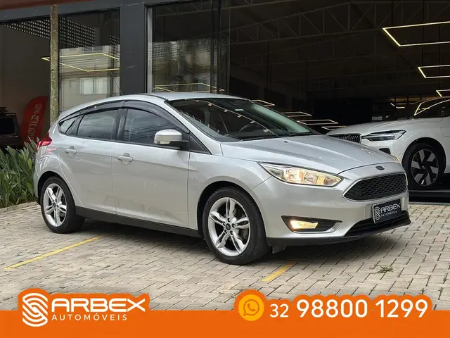 Carro Ford Focus Hatch 2017 SE Plus 1.6 TiVCT