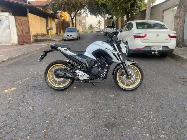 Moto Yamaha Fazer FZ25 2025 Connected
