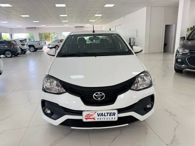 Carro Toyota Etios 2020 X Plus 1.5 (Aut) (Flex)