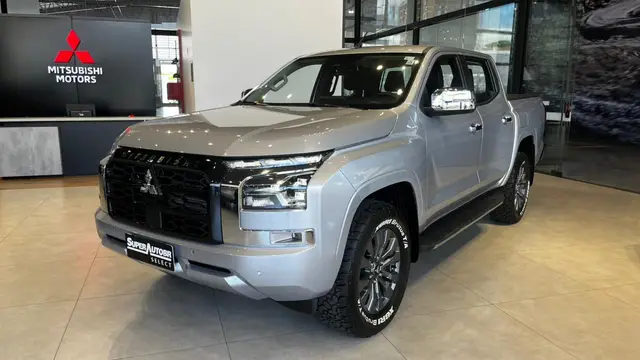 Carro Mitsubishi Triton 2026 HPE-S
