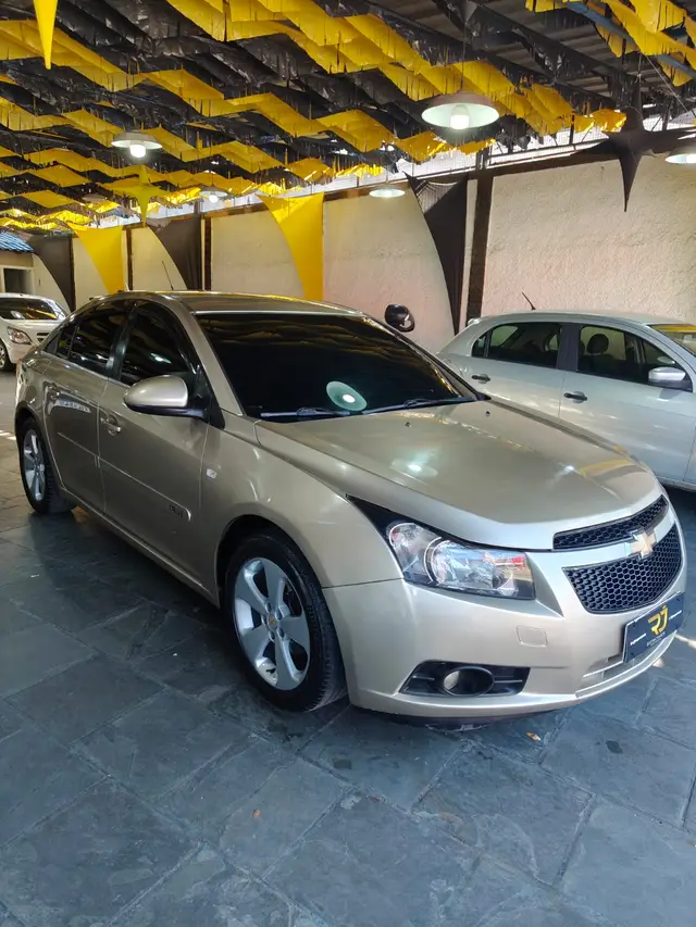 Carro Chevrolet Cruze 2012 LT 1.8 16V Ecotec (Flex)