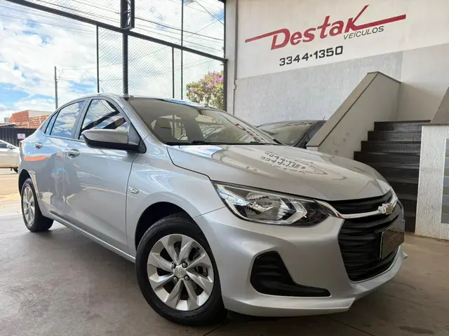 Carro Chevrolet Onix Plus 2023 LT 1.0 Turbo (Aut.)